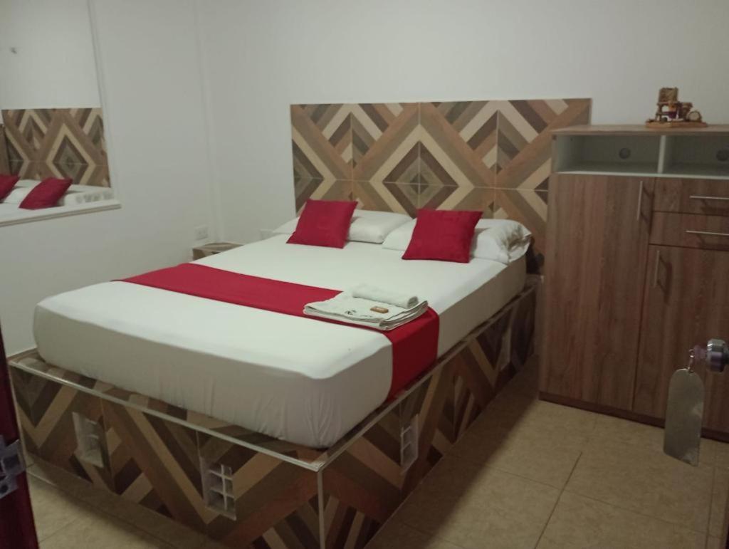 Hostal Kumbaya Santa Marta  Ngoại thất bức ảnh