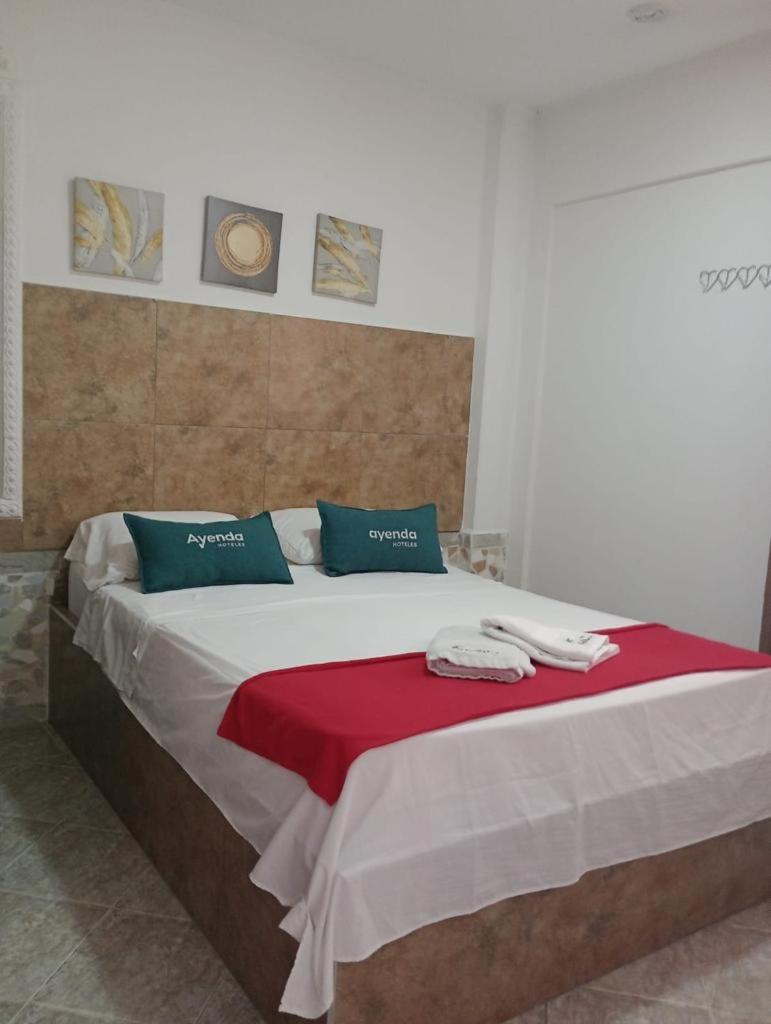 Hostal Kumbaya Santa Marta  Ngoại thất bức ảnh