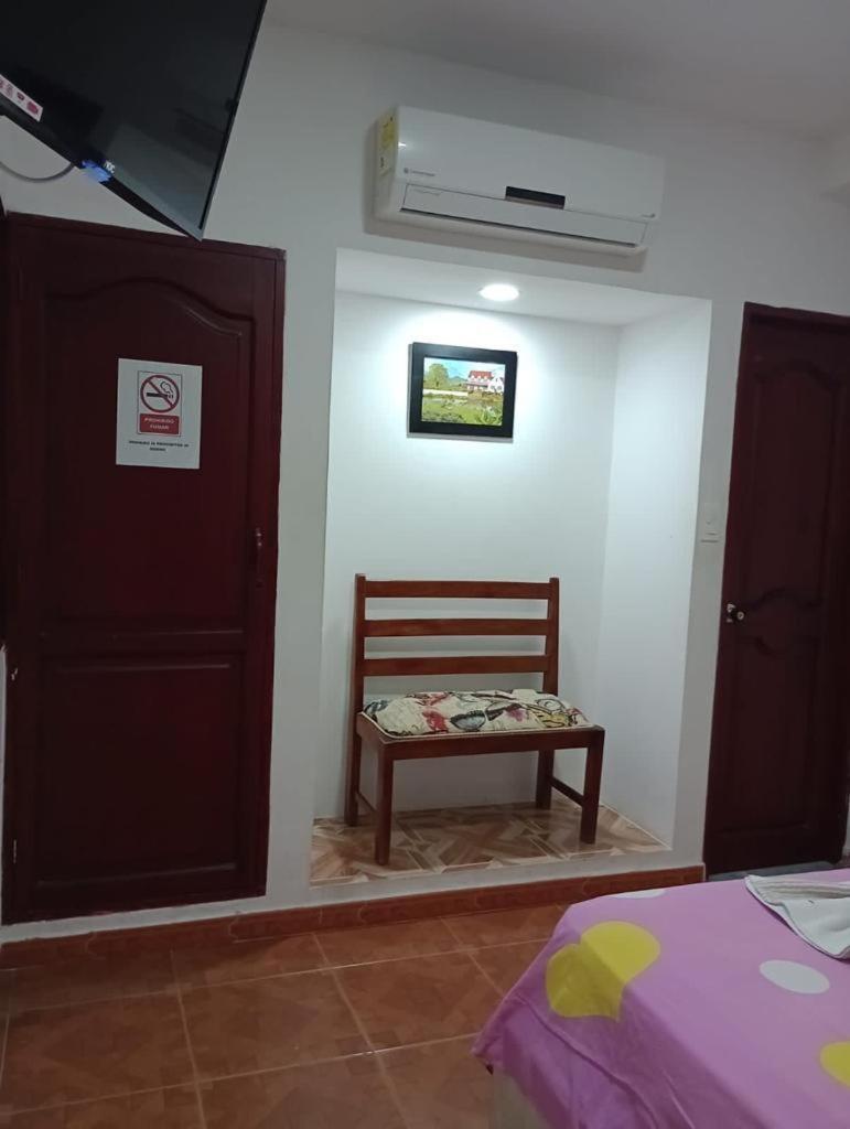 Hostal Kumbaya Santa Marta  Ngoại thất bức ảnh