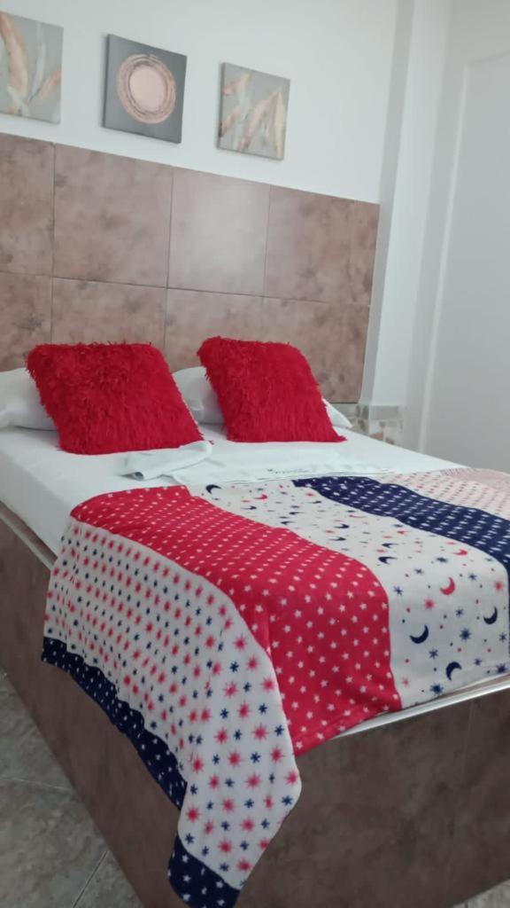 Hostal Kumbaya Santa Marta  Ngoại thất bức ảnh