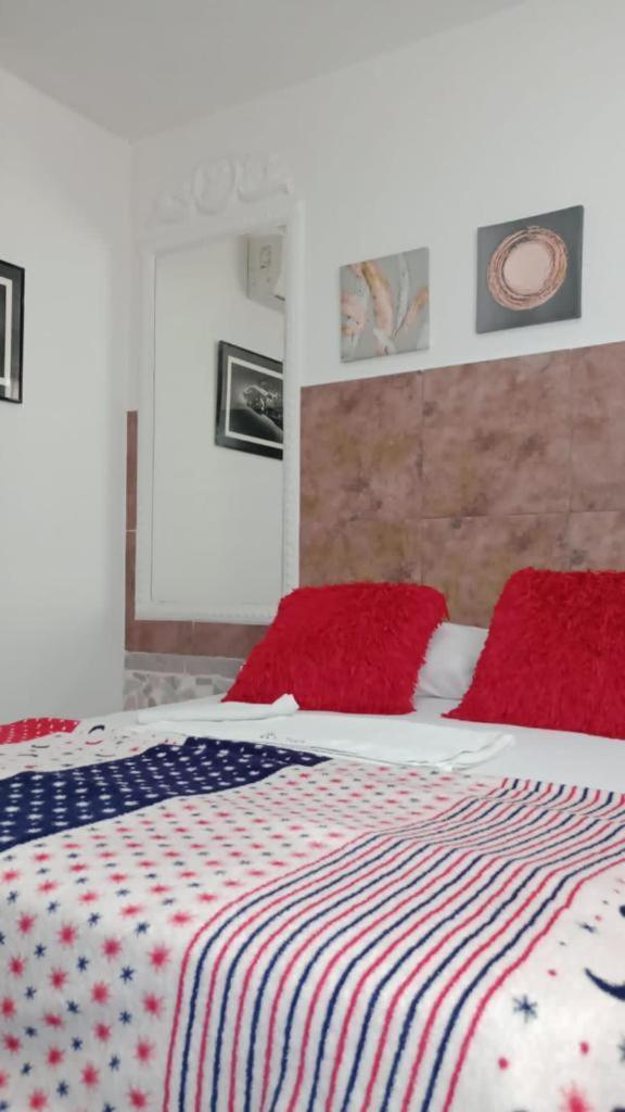 Hostal Kumbaya Santa Marta  Ngoại thất bức ảnh